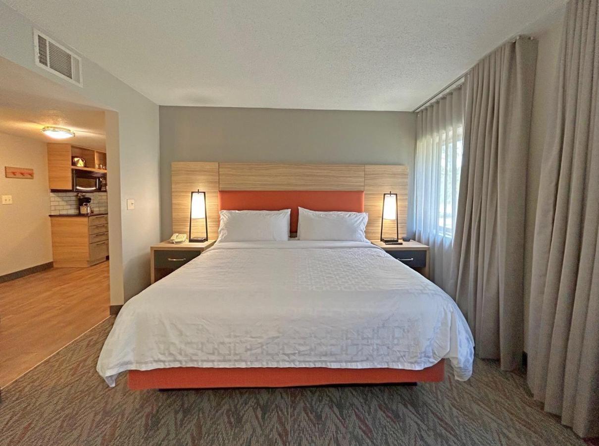 Candlewood Suites Indianapolis Downtown Medical District By Ihg Exterior photo